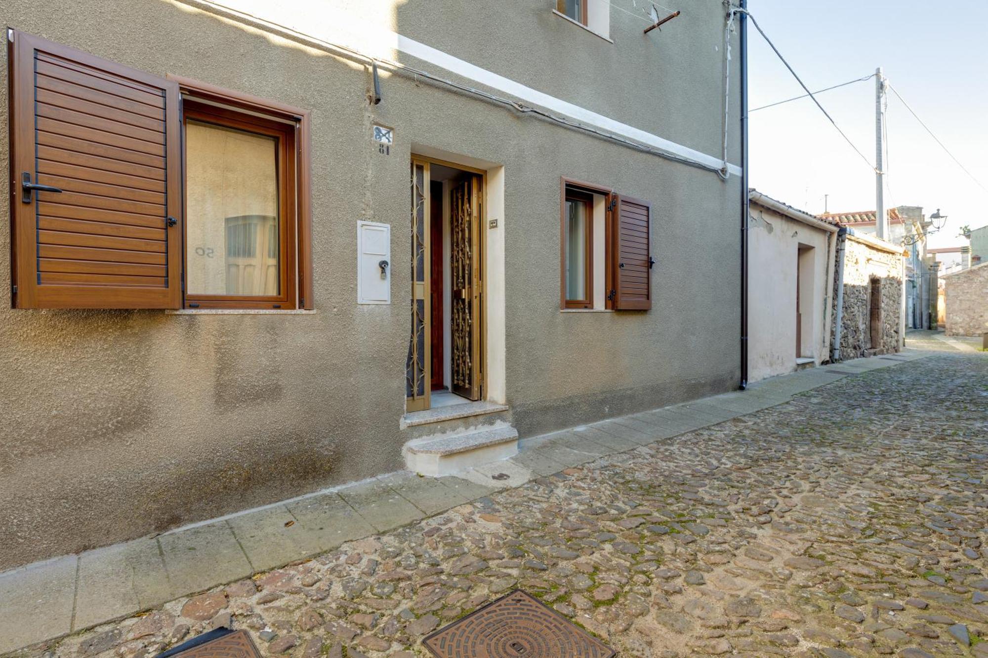 Entu Nou Apartment Bortigali Bagian luar foto